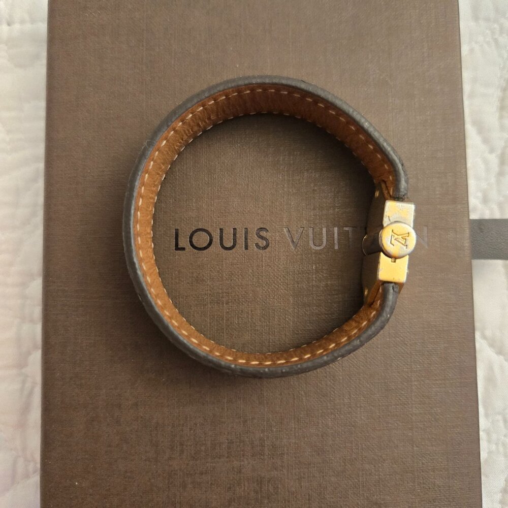 Louis Vuitton Nano Monogram Bracelet 17